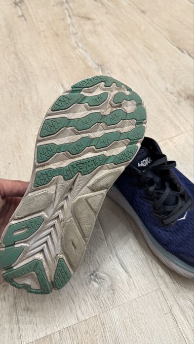 Adidasi alergare hooka clifton 8