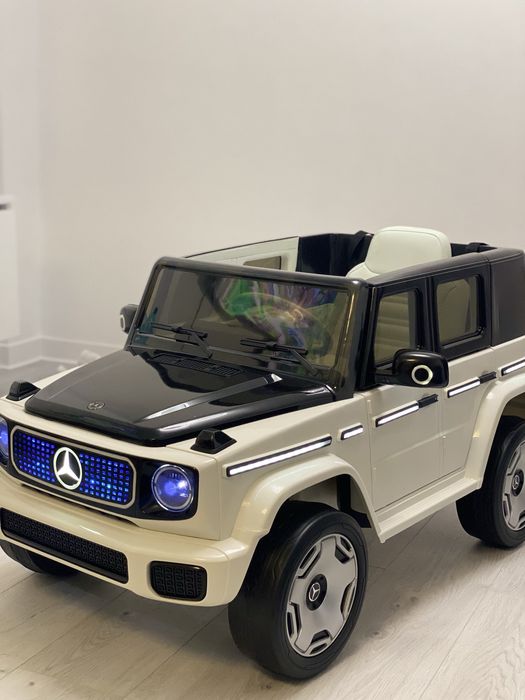 Vând Masina Mercedes