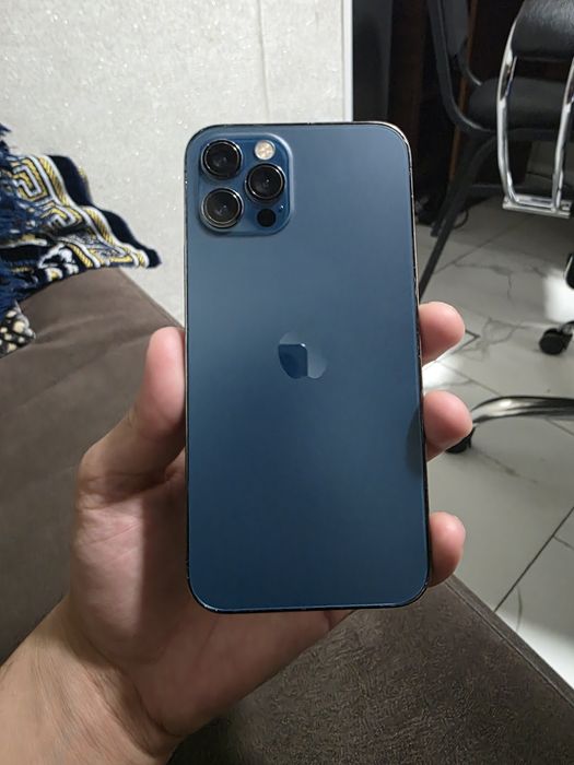 IPhone 12 pro blue