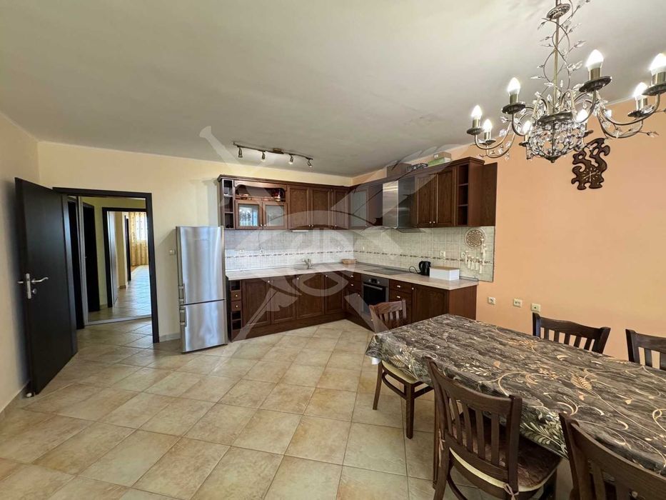 Продава се Тристаен апартамент в Поморие - 130 кв.м за 1154 €/кв.м - Снимка #4