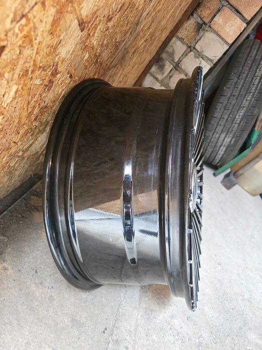 Продам новые диски на d18 /5x108