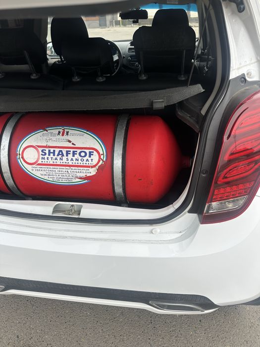 Buxoro shaharda kalxos bozorda avtomat metan gaz yumshoq yangi balon