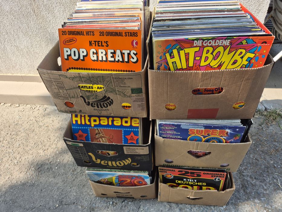Vând Lot 500 Discuri Vinil colectie cu muzica usoara mixta