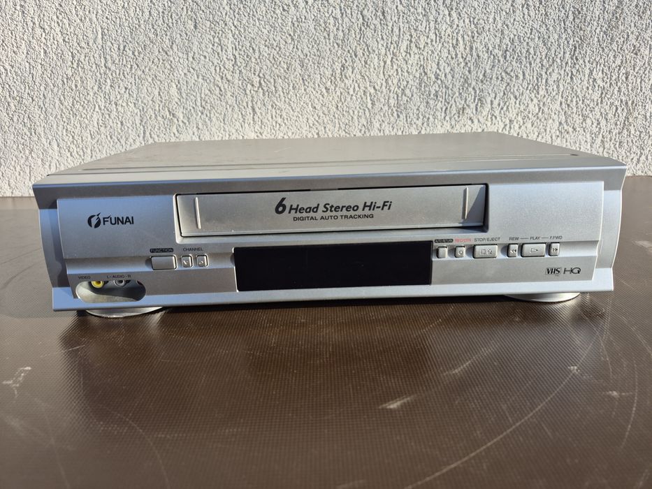 Vand video marca Funai model 31A-650 , made in P.R. C


- HQ

- AC/DC