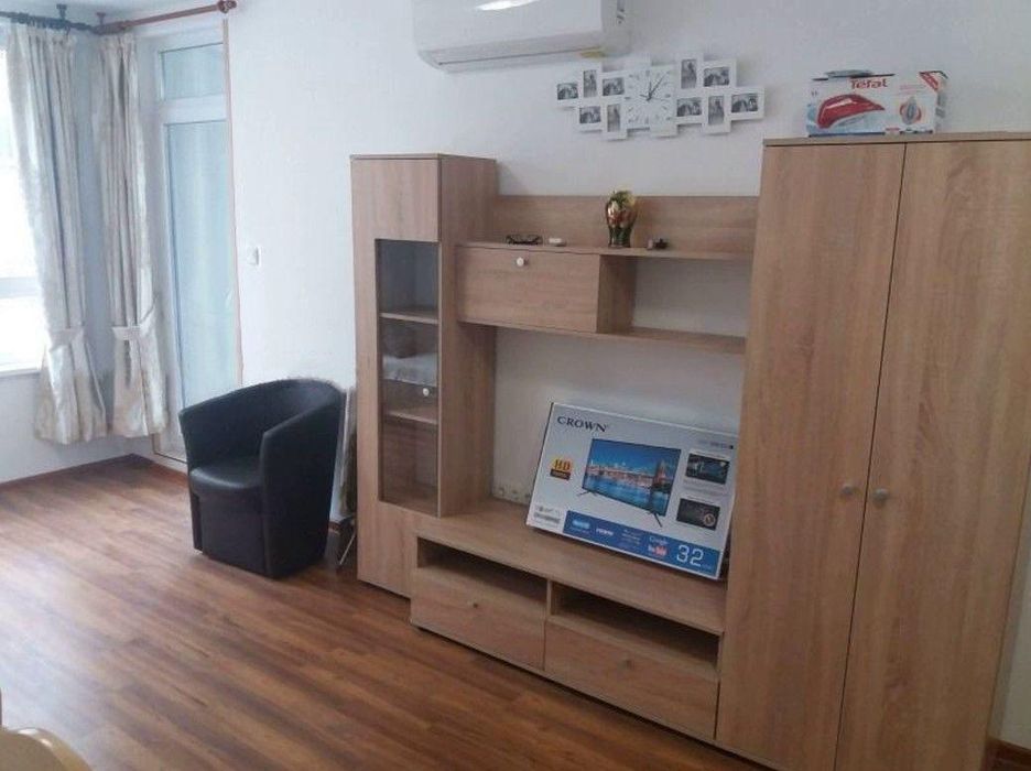 Дава се под наем Двустаен апартамент в София, Връбница 1 - 55 кв.м за 597.21 € - Снимка #1