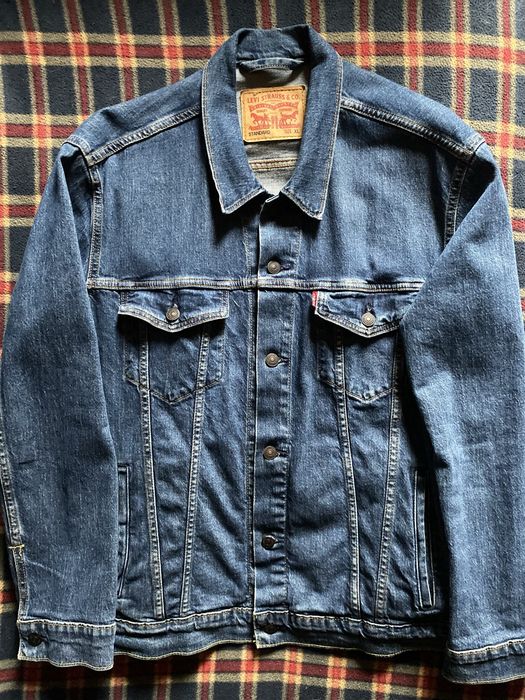 Куртка Джинсовая оригинал  Levi’s Trucker Jacket 3th размер XL