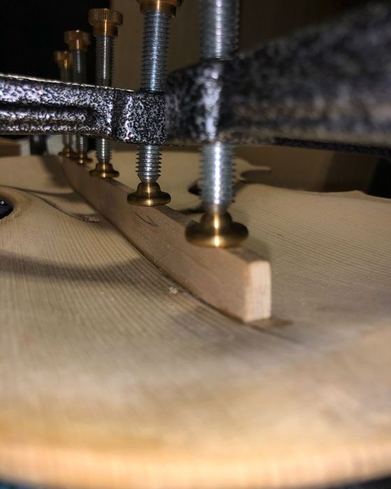 Gitara tamirlash usta honasi