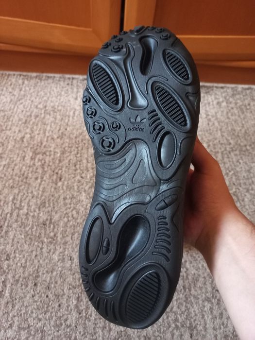 Adidasi noi nepurtati