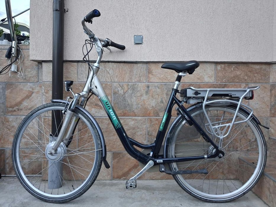 Vând bicicletă electrică