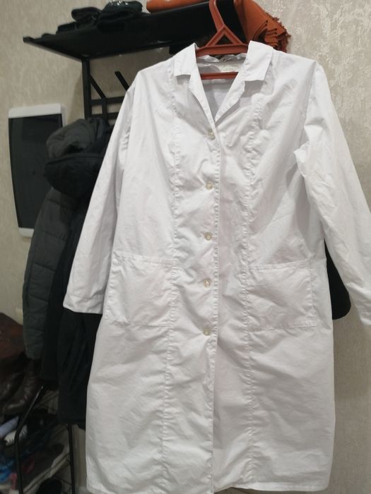 Продам медицинский халат, цена 4тыс