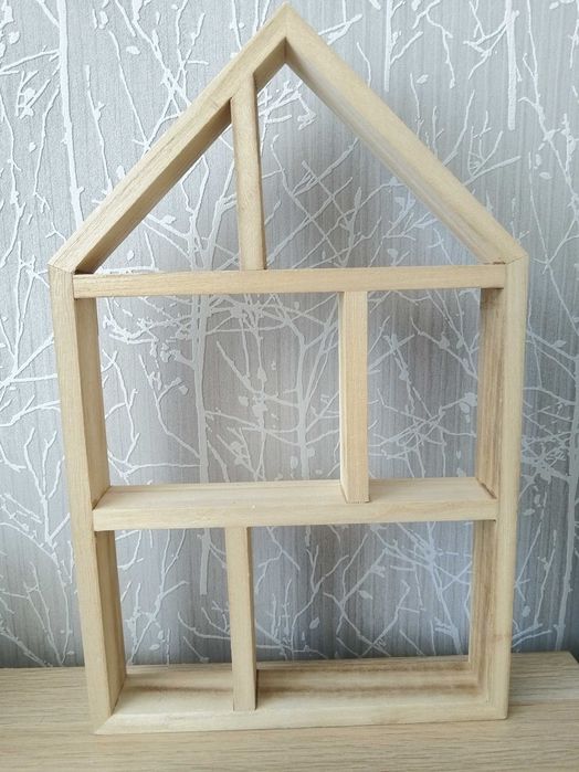 Етажерка за детска стая