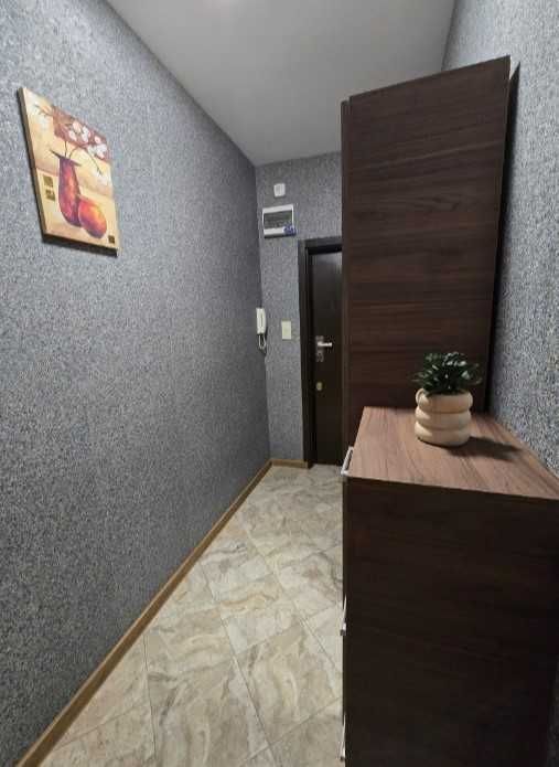 Дава се под наем Тристаен апартамент в София, Център - 71 кв.м за 820 € - Снимка #9