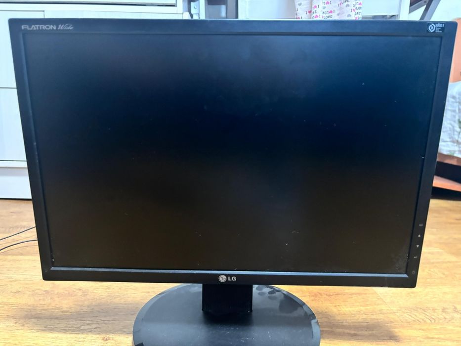 Продам компьютер с комплектацией