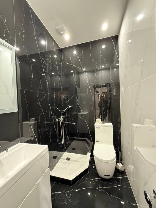 Сдаётся 110м² — первая линия, FLORYA, BON кафе, 2900 Стадион  Старт