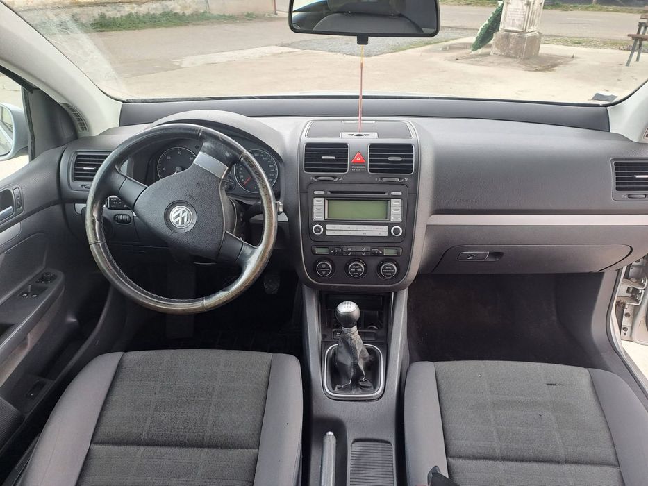 Vand golf 5 2.0 tdi din 2008