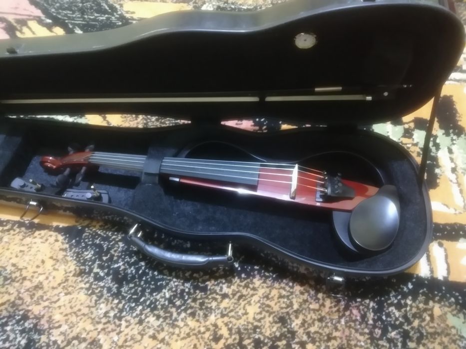 Skripka Yamaha sv 130 yangisi