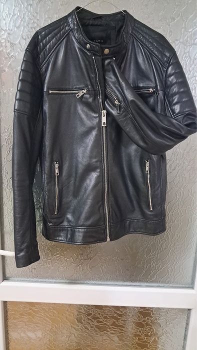 Geaca de piele nepurtata