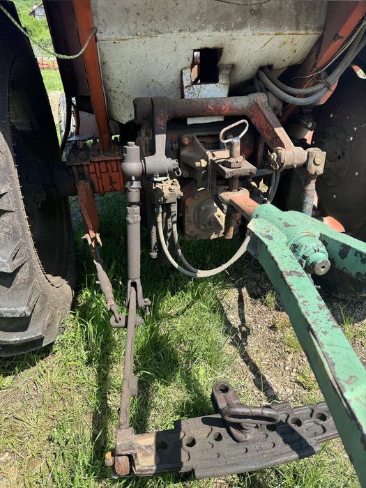 Tractor UTB 650