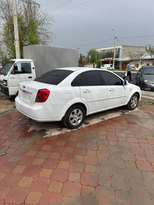 Gentra 2023/24  km oq zor xoladi tayyor