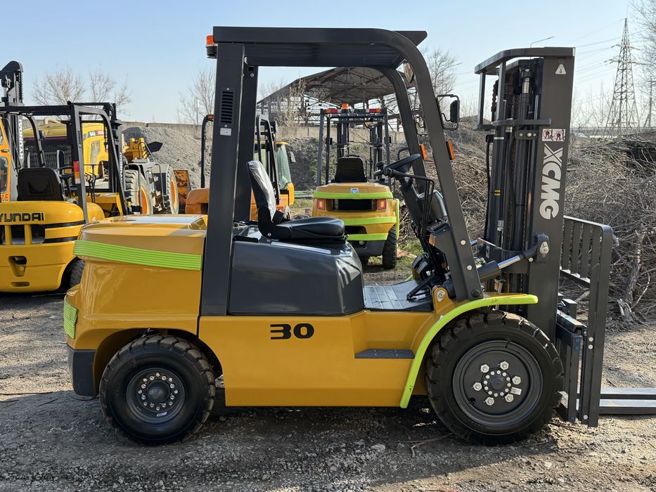 Вилочный погрузчик кара автокара