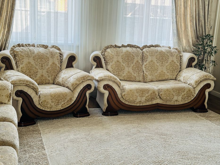 Диван сафа и два кресла