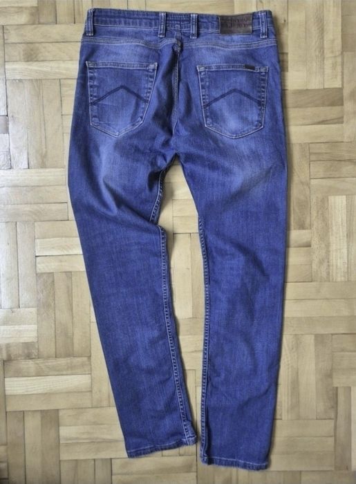 Blugi Bărbătești Armani Jeans - Clasic & Rafinat - W33 L34