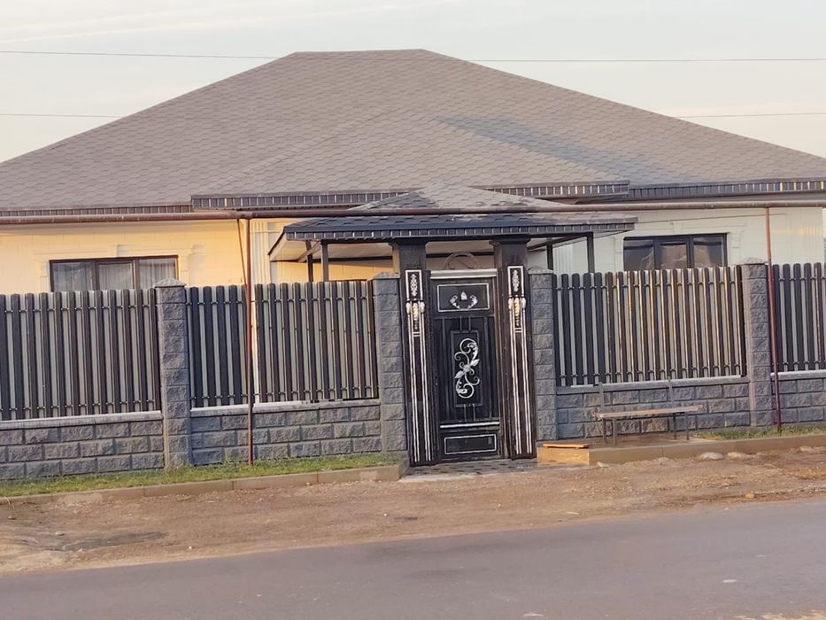 Дом с евроремонтом.4 комнатный