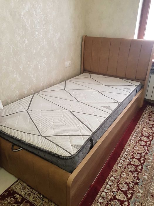 Кроват   (+ бонус комод)