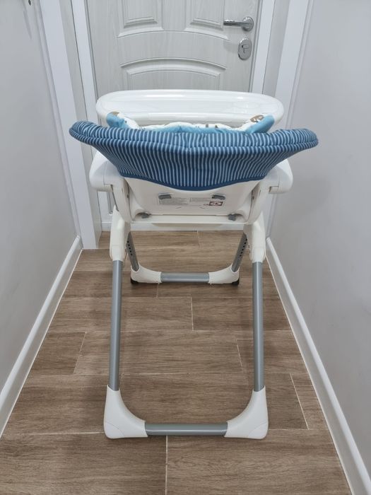 Стульчик для кормления,