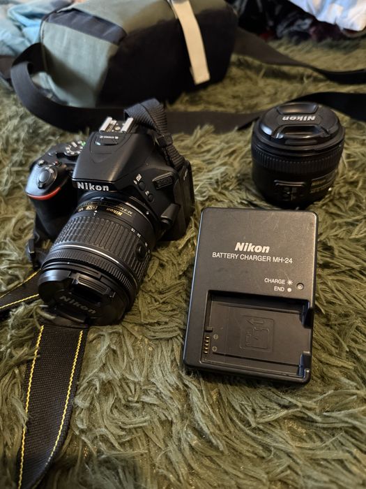 Nikon D5600 in stare foarte buna de functionare