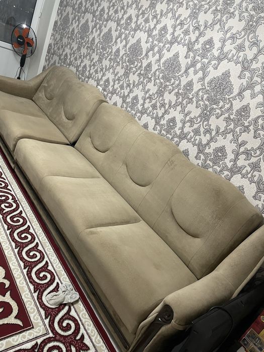 Продам диван.