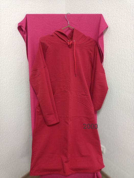 Продам платья, кофты, блузки