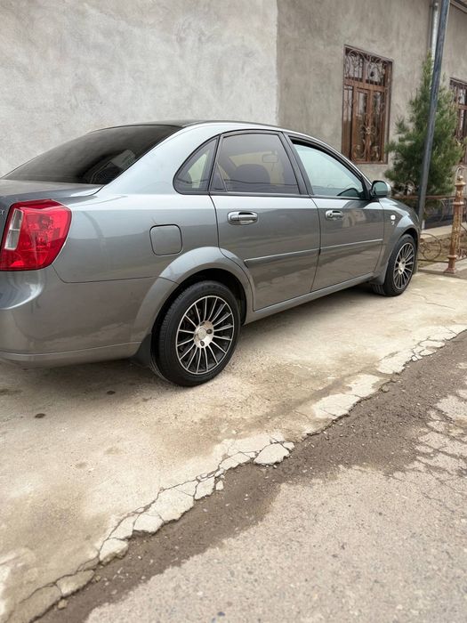 Срочно продается Gentra