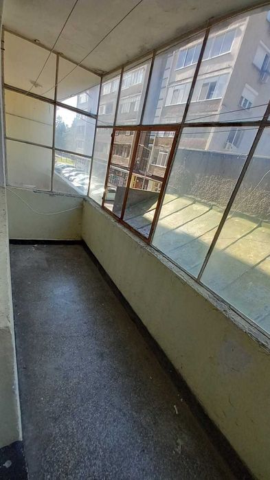 Продава се Двустаен апартамент в Разград, Бели Лом - 69 кв.м за 1522 €/кв.м - Снимка #2