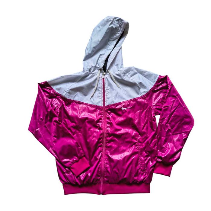 ПРОМО: Nike - Дамско шушляково яке