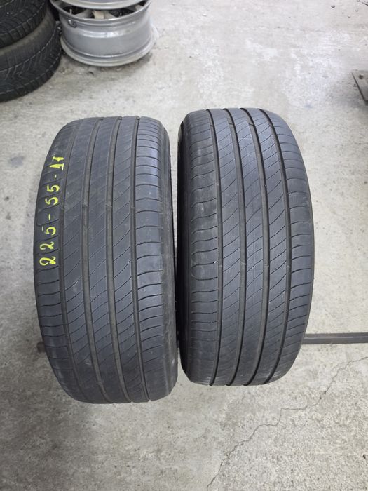 2 Броя 225/55/17 Michelin 5mm 23dot