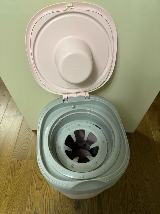 Кош за памперси Tommee Tippee + 8 касетки