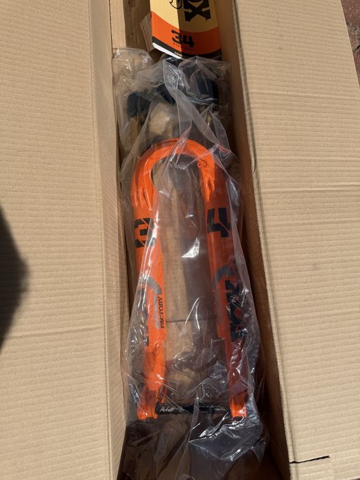 Furca Fox 34 120 K Float StepCast 29" GRIP SL 120 Remote-Adj Tapered Kabolt Boost