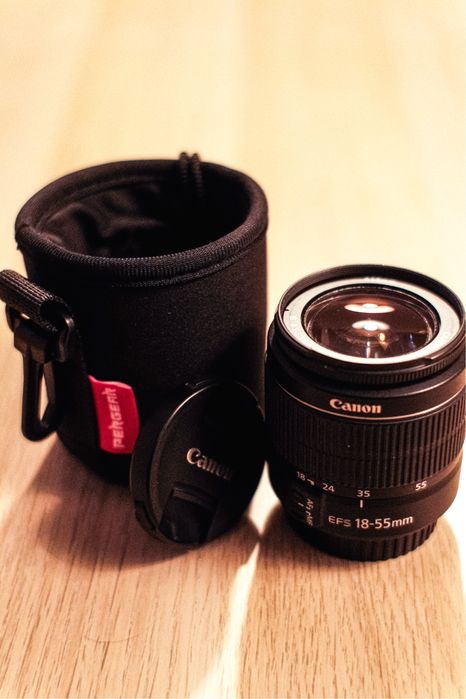 Obiectiv Canon 18-55 III + pouch cadou