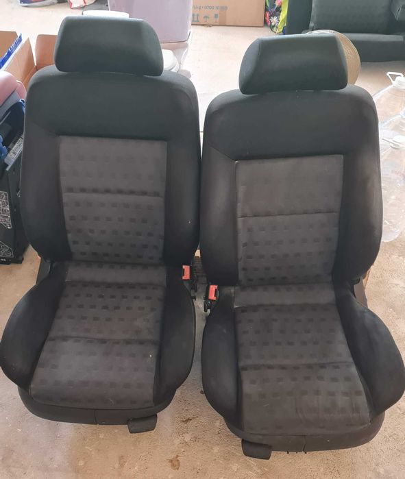 Части за Пасат б5.5 131кс комби цвят тъмно зелен