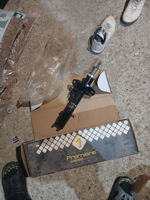 Parbriz și amortizor Opel meriva 2005-2009