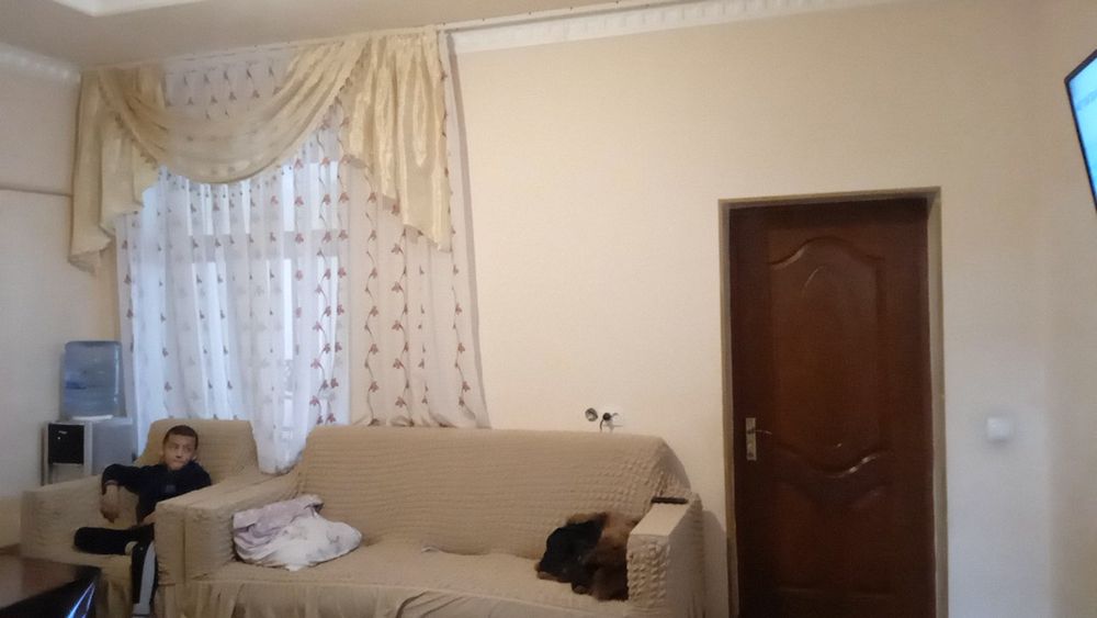 Продам дом в Кибрайском районе  Пос. Байткурнган ул Темир йул 12 дом