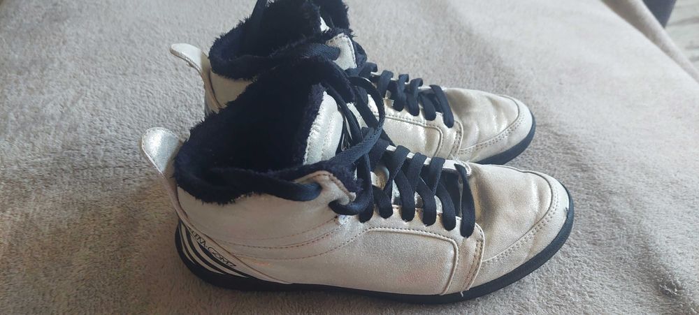 Маратонки  ADIDAS 38размер