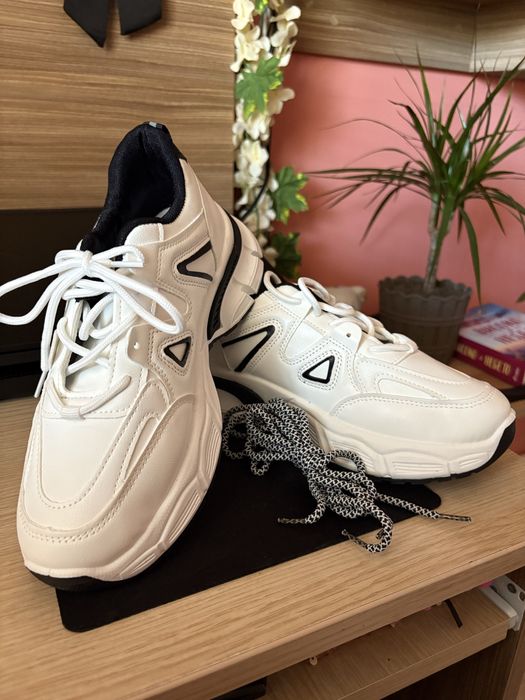 Дамски маратонки, 39 номер