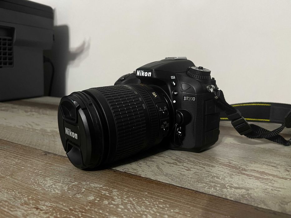 Фотоапарт Nikon D7200 +обектив Nikon AF-S DX NIKKOR 18-105mm