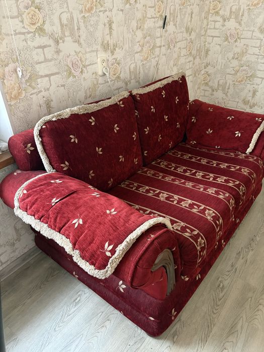 Диван, раскладной обеденный стол