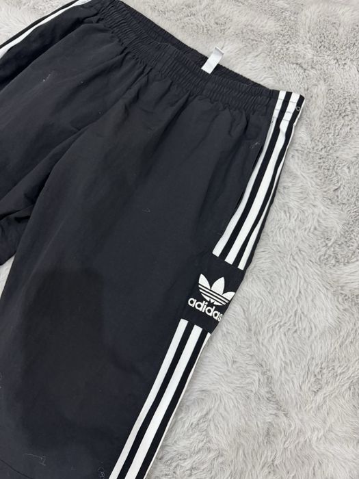 Мъжко долнище ADIDAS . Размер L