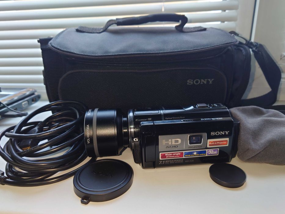 Видеокамера Sony full HD