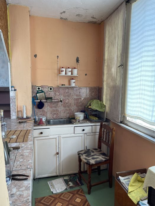 Продава се Тристаен апартамент в Гълъбово - 66 кв.м за 228 €/кв.м - Снимка #2