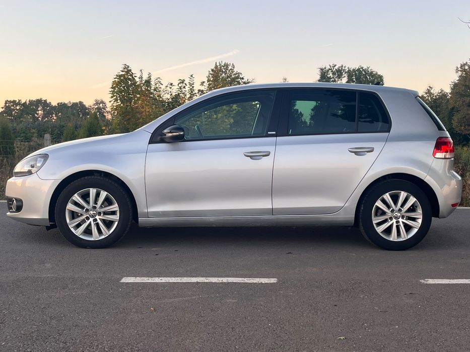 Volkswagen Golf 2011 diesel, 4.742 € — imagine 5